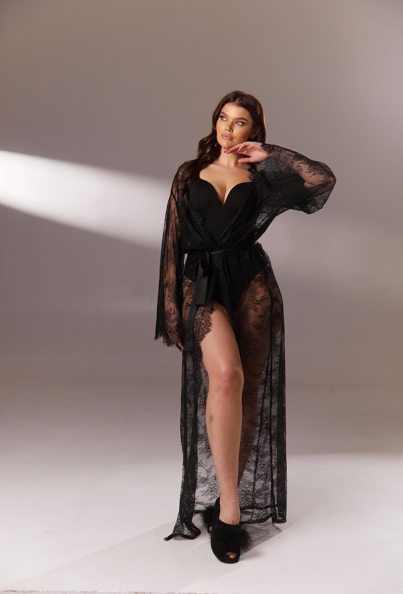 Siyah Uzun Dantel Sabahlık