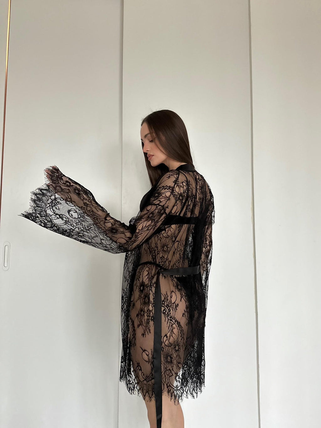 İpeksi Saten İspanyol Kollu Dantel Kısa Sabahlik